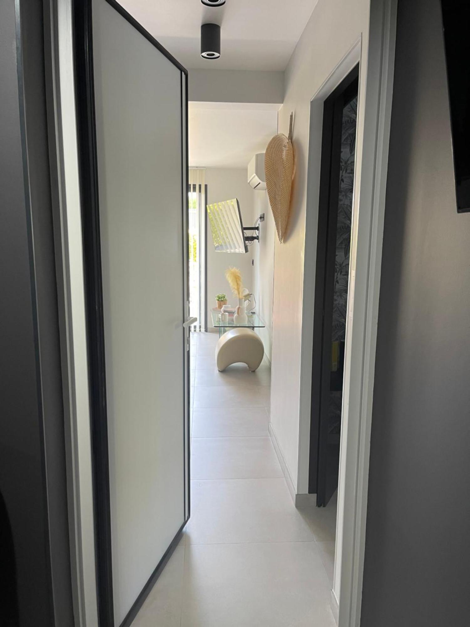 Appartement De Caractere Avec Jacuzzi Fréjus Exterior photo