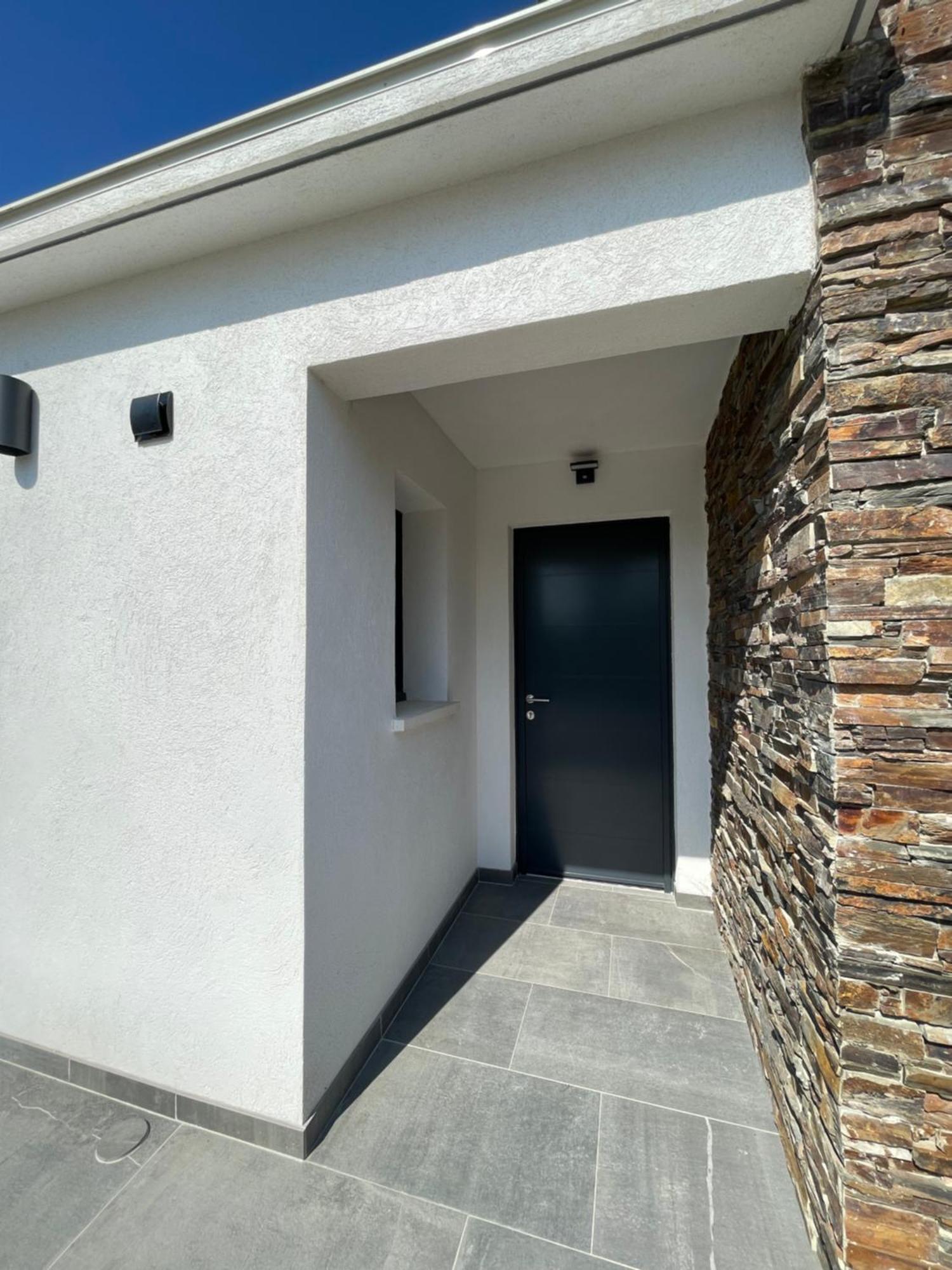 Appartement De Caractere Avec Jacuzzi Fréjus Exterior photo